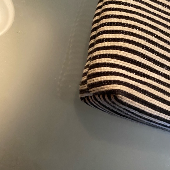 Like New! Fossil bag - Picture 8 of 15